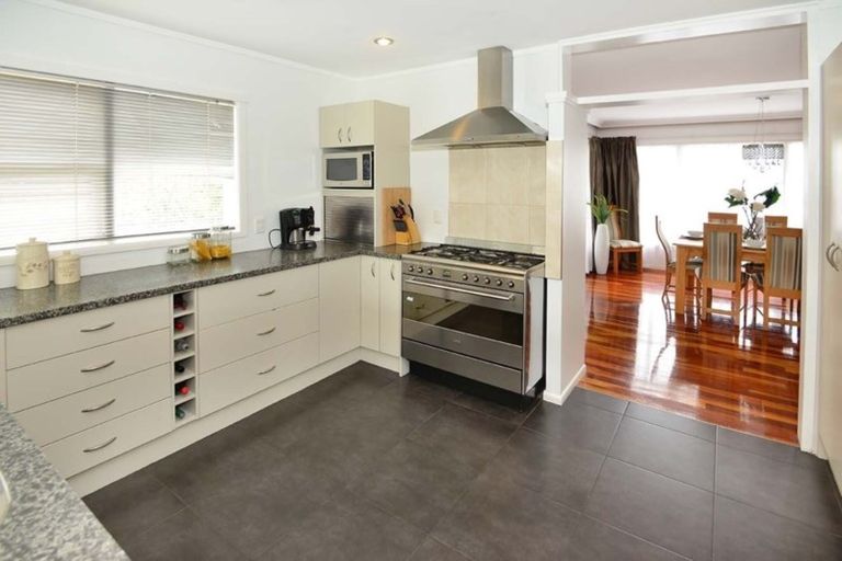 Photo of property in 103 Sunrise Avenue, Murrays Bay, Auckland, 0630