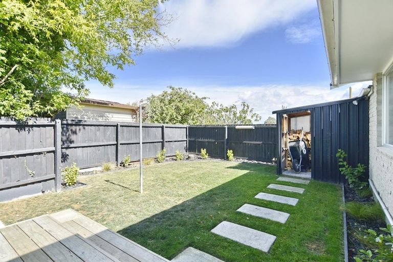 Photo of property in 2/9 Bonar Place, Woolston, Christchurch, 8062