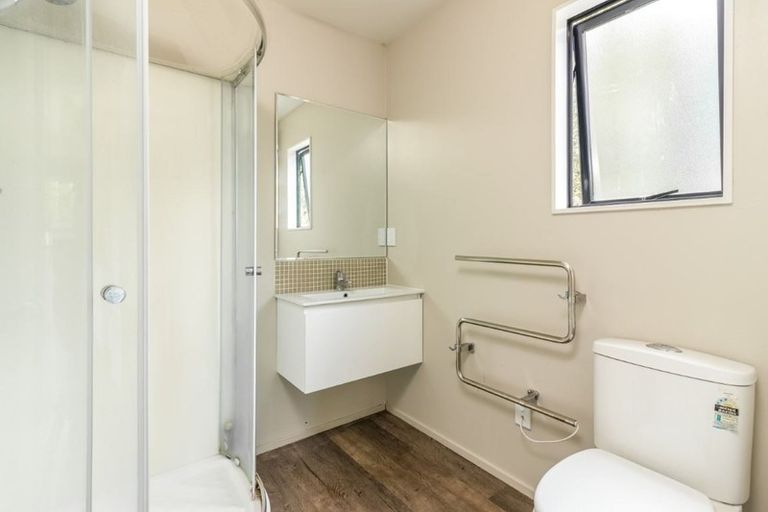 Photo of property in 15 Attlee Crescent, Bryndwr, Christchurch, 8053