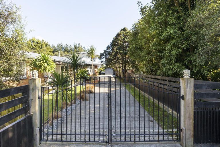 Photo of property in 49 Fitzherbert East Road, Aokautere, Palmerston North, 4471