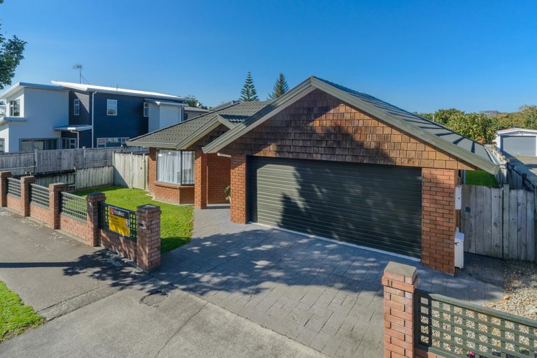 Photo of property in 426 College Street, Hokowhitu, Palmerston North, 4410