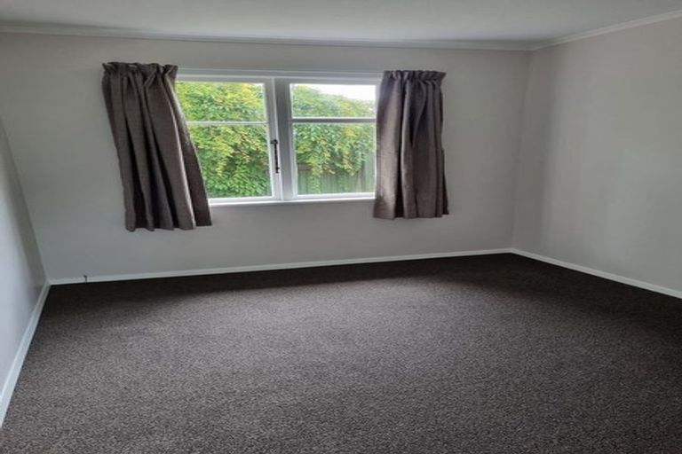 Photo of property in 1090a Fergusson Drive, Clouston Park, Upper Hutt, 5018
