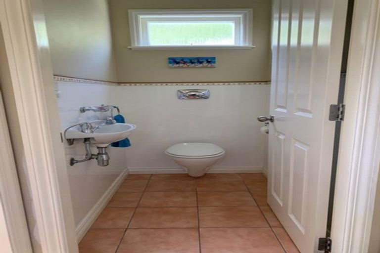 Photo of property in 6 Miro Street, Eastbourne, Lower Hutt, 5013