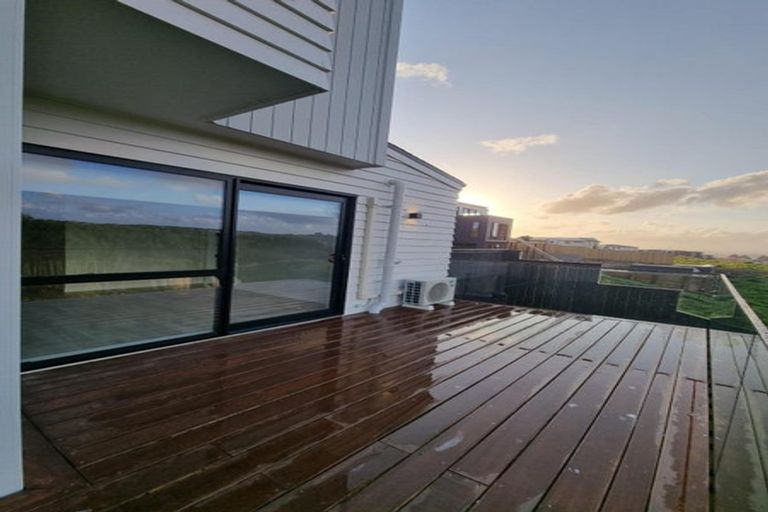 Photo of property in 13 Grand Ridge Avenue, Flat Bush, Auckland, 2019