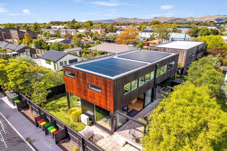 Photo of property in 53a Edward Avenue, Edgeware, Christchurch, 8013