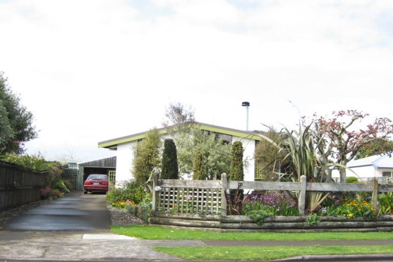 Photo of property in 41 Takiroa Street, Urenui, 4375