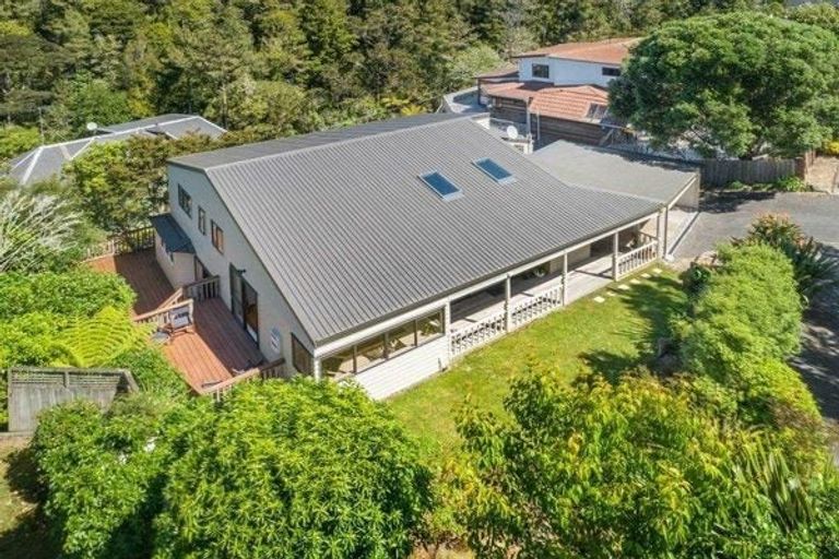 Photo of property in 21 Homewood Place, Chatswood, Auckland, 0626