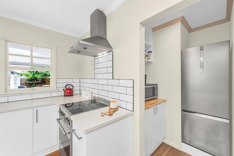 Photo of property in 6 Birkenhead Street, Avonhead, Christchurch, 8042