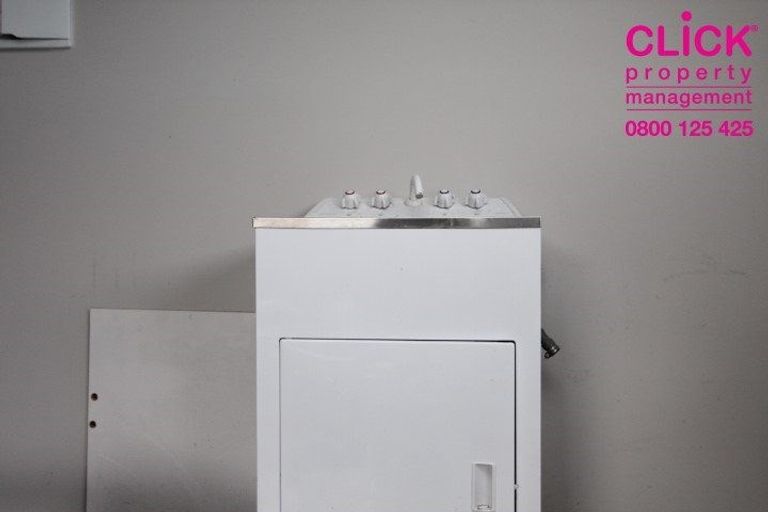 Photo of property in 24 Wills Street, Balaclava, Dunedin, 9011