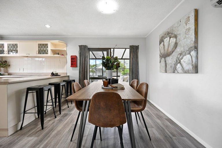 Photo of property in 5 Monique Place, Dinsdale, Hamilton, 3204