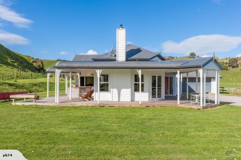 Photo of property in 40 Grant Road, Kinloch, Taupo, 3385