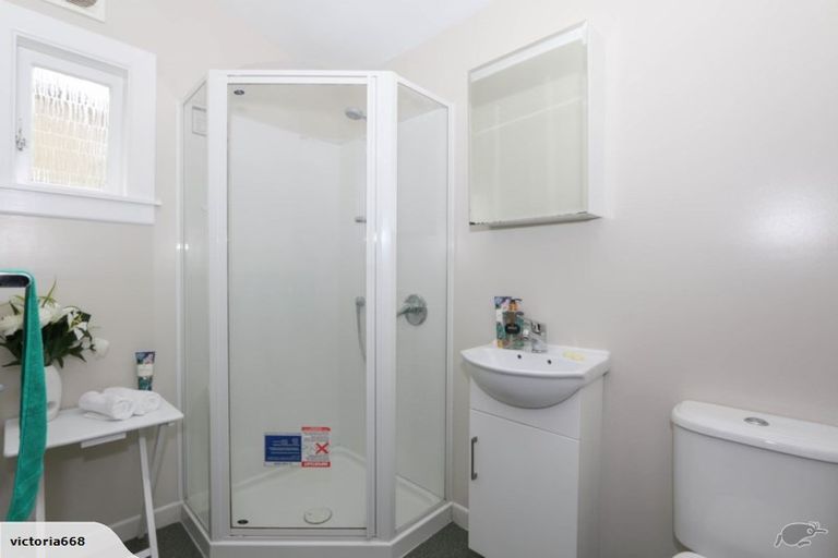 Photo of property in 296 Karori Road, Karori, Wellington, 6012