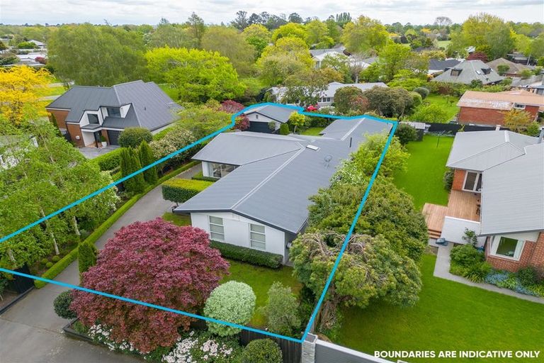 Photo of property in 22 Westburn Terrace, Burnside, Christchurch, 8041