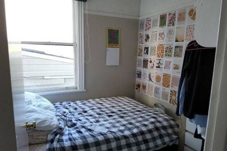 Photo of property in 21a Hargreaves Street, Mount Cook, Wellington, 6021