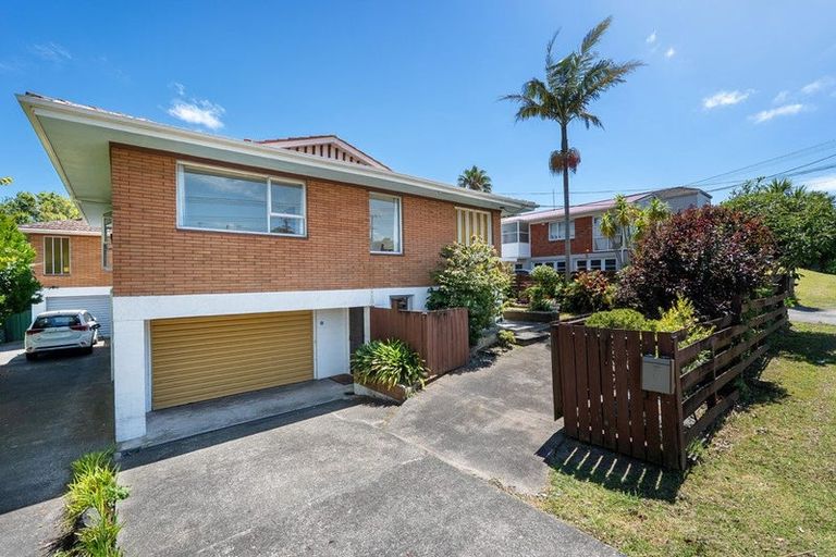 Photo of property in 1/7 Hart Road, Hauraki, Auckland, 0622