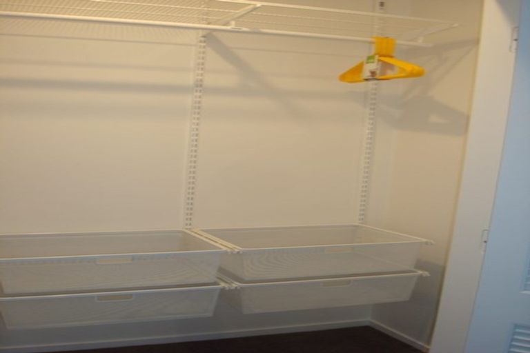 Photo of property in 17 Valron Road, Te Atatu South, Auckland, 0602