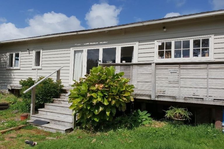 Photo of property in 359 Henderson Valley Road, Henderson Valley, Auckland, 0612