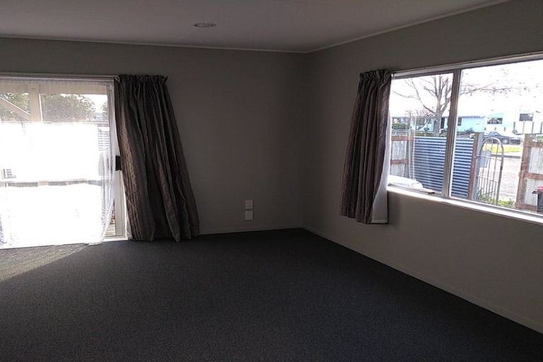 Photo of property in 271a Flaxmere Avenue, Flaxmere, Hastings, 4120