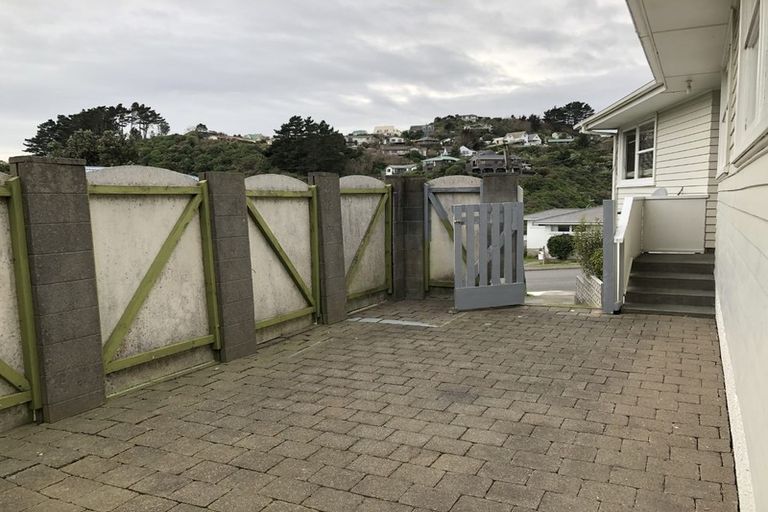 Photo of property in 79 Mark Avenue, Paparangi, Wellington, 6037