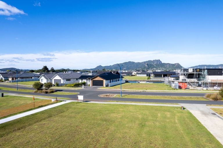 Photo of property in 36 Maturiki Drive, One Tree Point, 0118