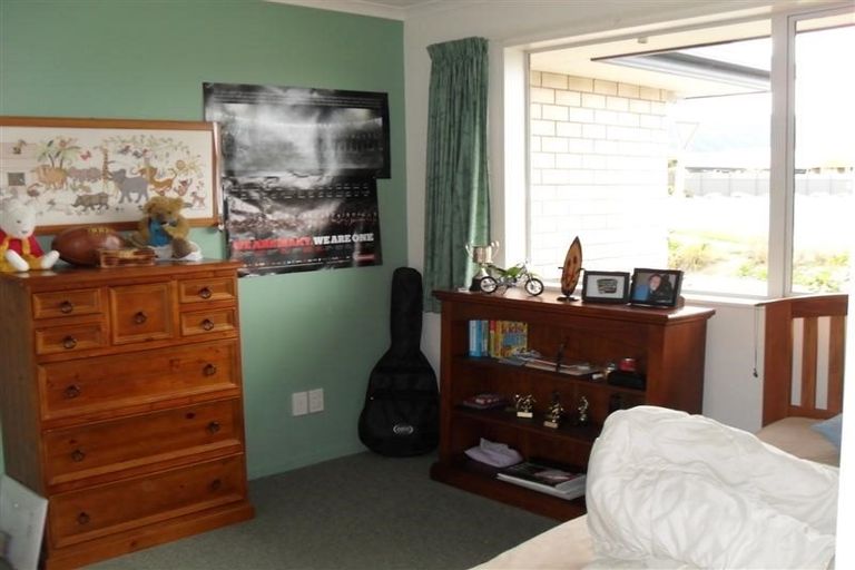 Photo of property in 2 Monaco View, Stoke, Nelson, 7011
