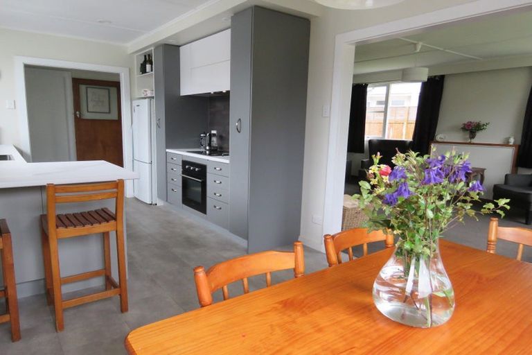 Photo of property in 2 Crampton Road, Reefton, 7830