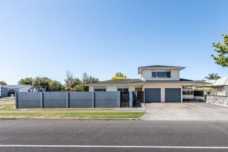Photo of property in 33 Avenue Road, Greenmeadows, Napier, 4112