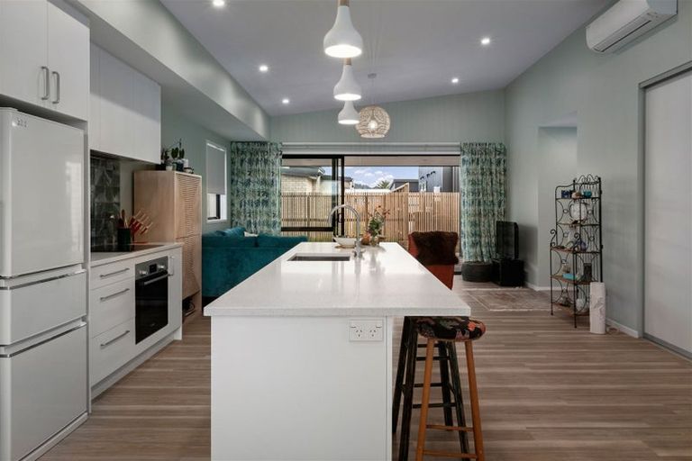 Photo of property in 5 Seafoam Place, Waihi Beach, 3611