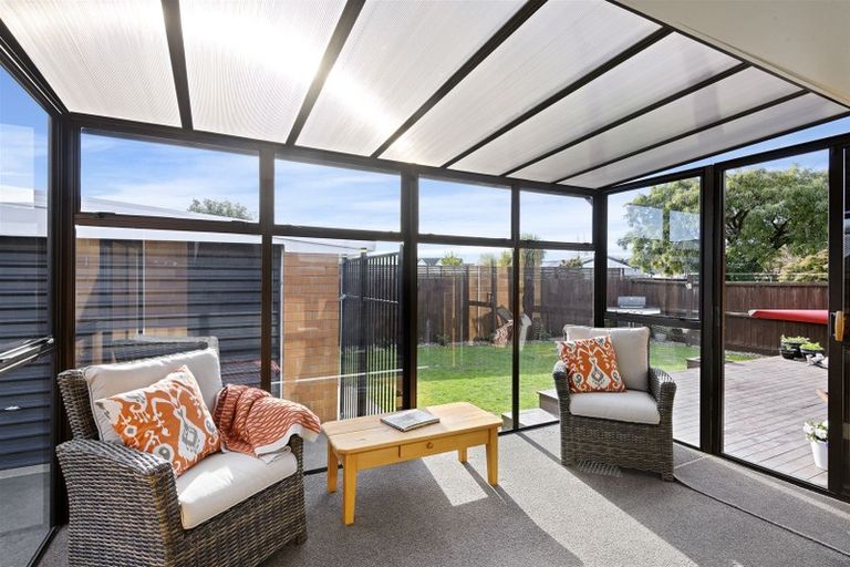 Photo of property in 12 O'halloran Drive, Halswell, Christchurch, 8025