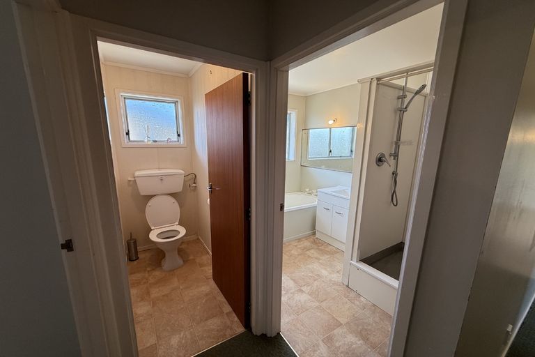 Photo of property in 2/25 Scott Road, Papakura, 2110