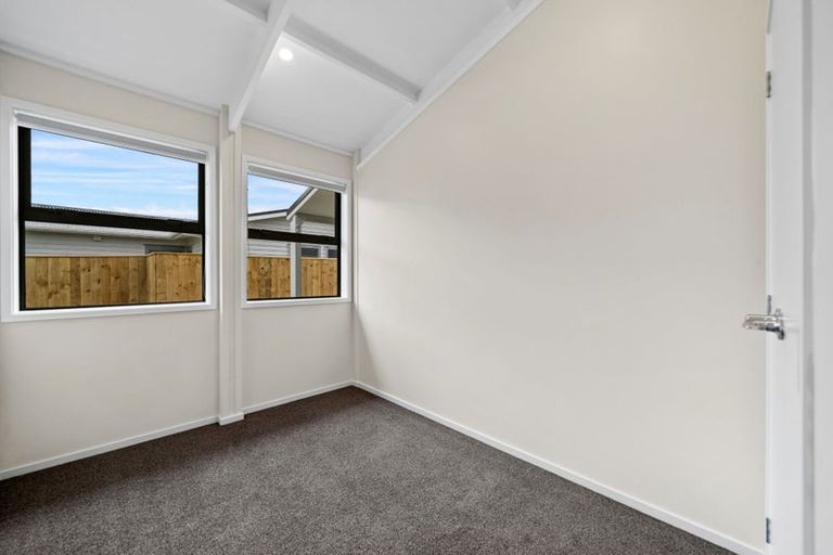 Photo of property in 12 Brown Avenue, Carterton, 5713