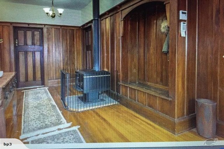 Photo of property in 8 Memorial Avenue, Ilam, Christchurch, 8053