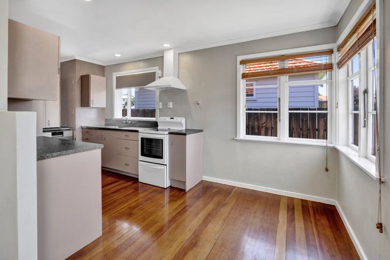 Photo of property in 9 Timandra Street, Welbourn, New Plymouth, 4312