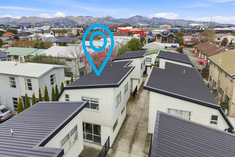 Photo of property in 2/33 Elizabeth Street, Riccarton, Christchurch, 8041
