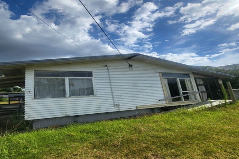 Photo of property in 12 Brains Road, Kelston, Auckland, 0602