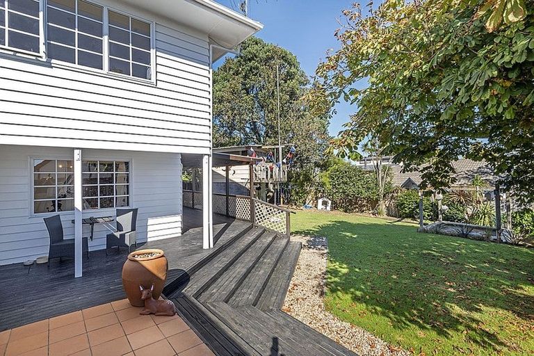 Photo of property in 24 Cherry Road, Bucklands Beach, Auckland, 2014