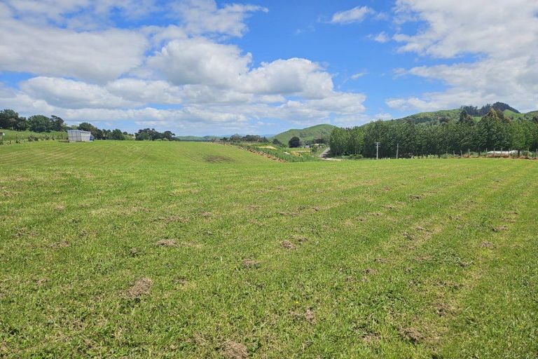 Photo of property in 222 Waituna Road, Pahiatua, 4982