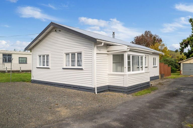 Photo of property in 19 Huia Street, Taumarunui, 3920