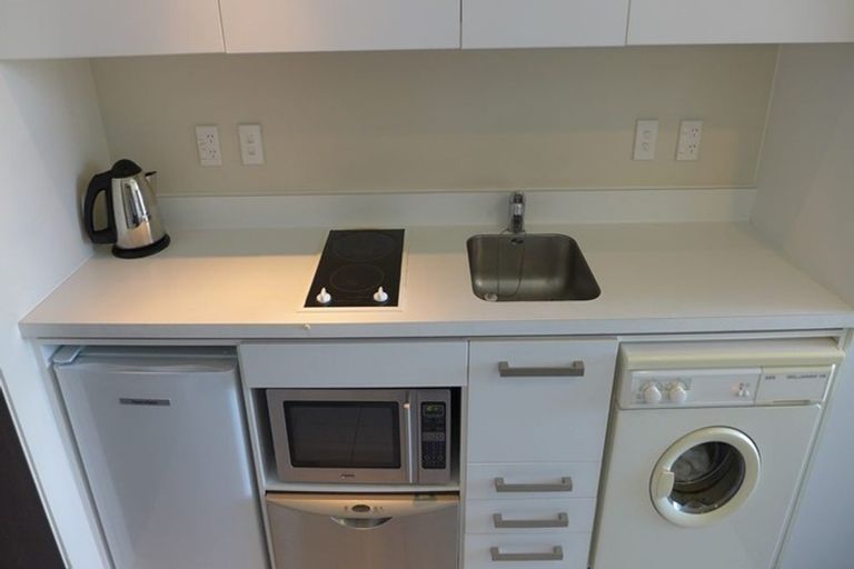 Photo of property in The Quadrant Apartments, 2304/10 Waterloo Quadrant, Auckland Central, Auckland, 1010