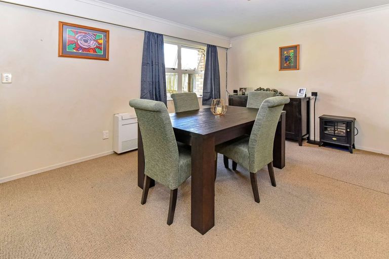 Photo of property in 6 Lime Crescent, Papakura, 2110