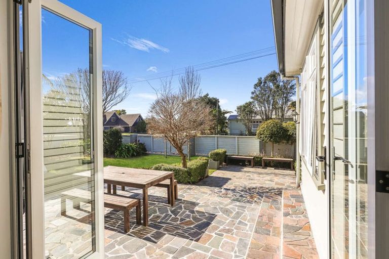 Photo of property in 22 Queen Street, Westport, 7825