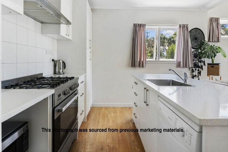 Photo of property in 4 Matai Road, Stanmore Bay, Whangaparaoa, 0932