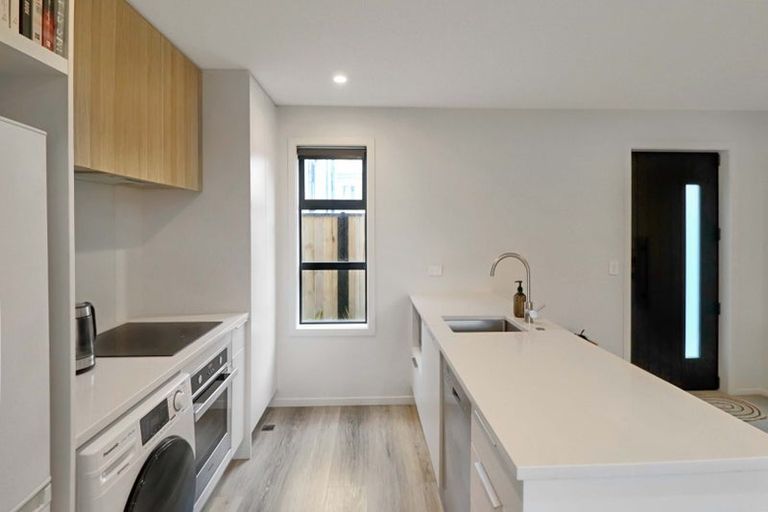 Photo of property in 3/92 Oxford Terrace, Epuni, Lower Hutt, 5011