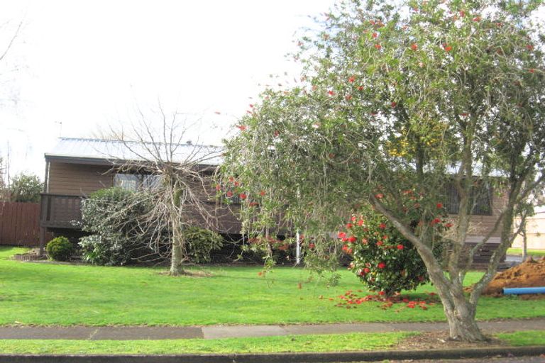Photo of property in 35 Barnhill Crescent, Pahurehure, Papakura, 2113