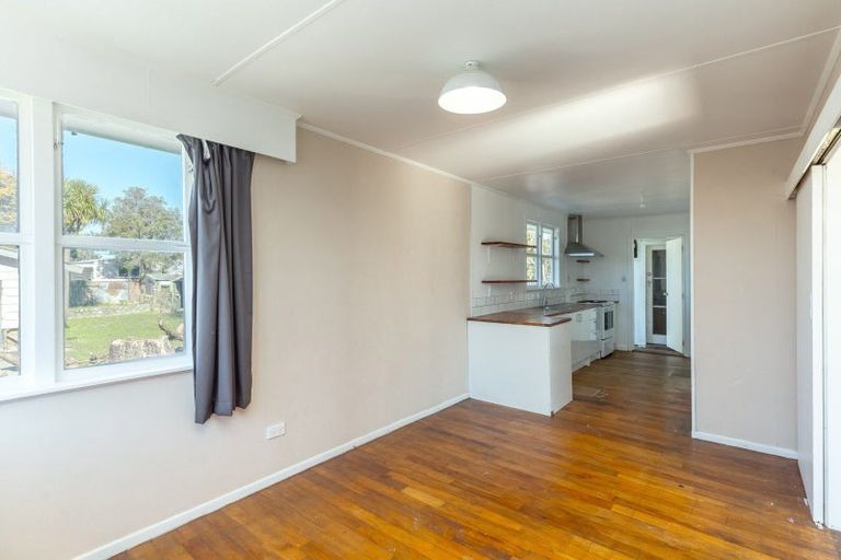 Photo of property in 97 Cameron Crescent, Masterton, 5810