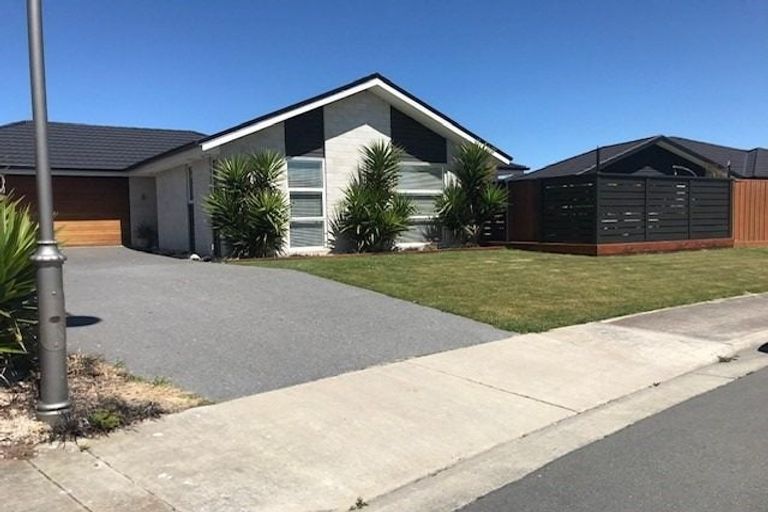 Photo of property in 6 Picton Place, Kaiapoi, 7630