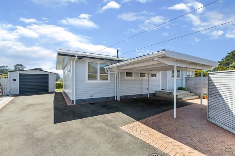 Photo of property in 3 Jay Street, Paparangi, Wellington, 6037