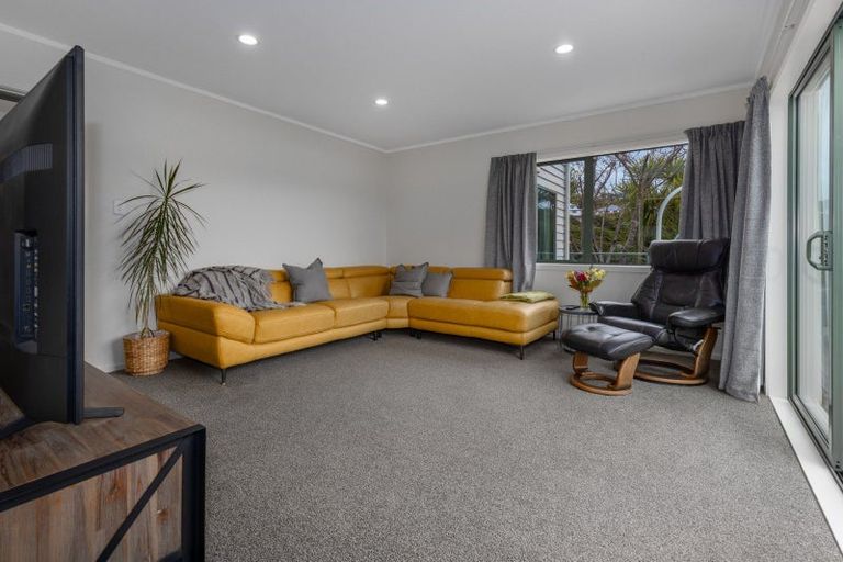 Photo of property in 42f James Cook Drive, Whitby, Porirua, 5024