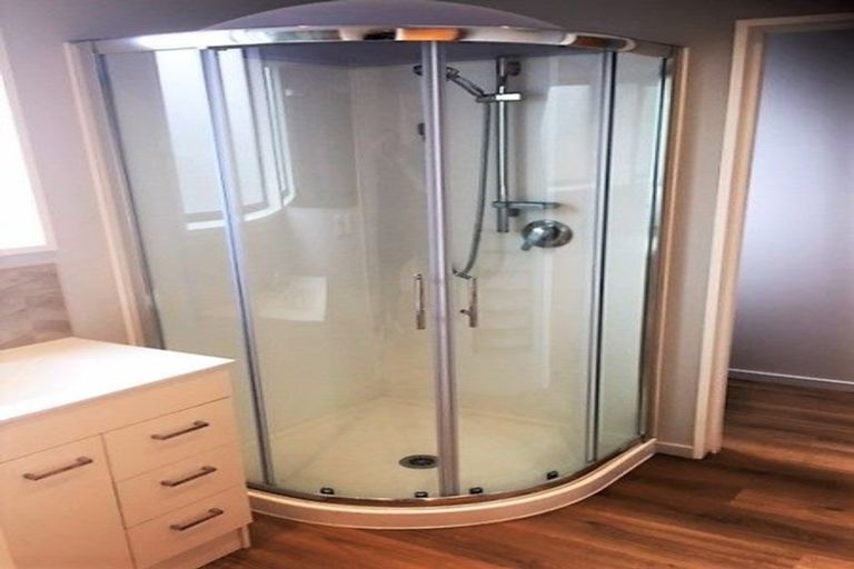 Photo of property in 4/23 Tower Street, Hornby, Christchurch, 8042