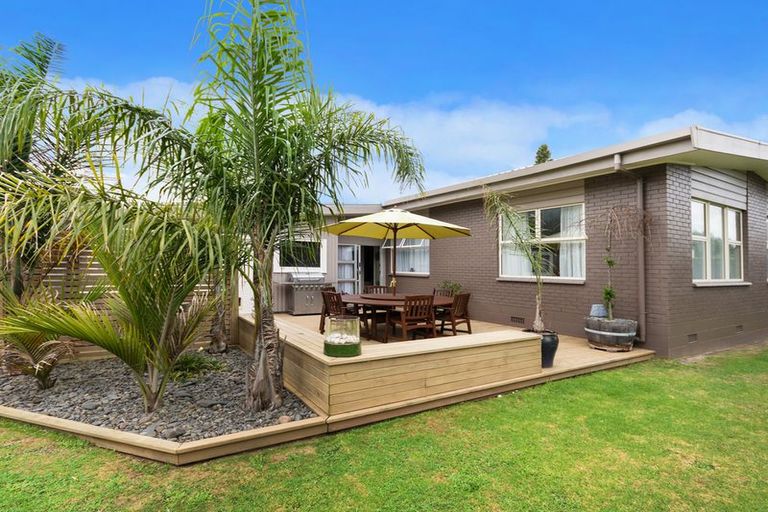 Photo of property in 27 Magnolia Avenue, Opaheke, Papakura, 2113